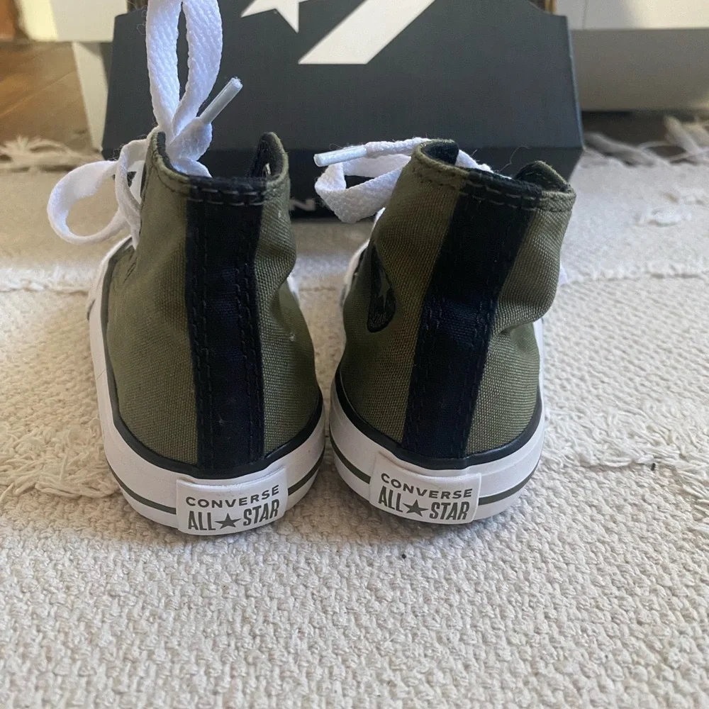 NWT! Baby converse!